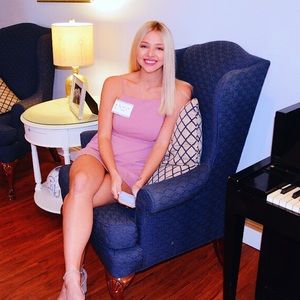 Meet your Posher, Lexie